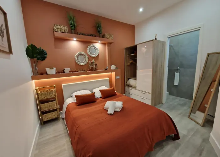 Roquebrune : Appartement 4 Personnes Proche De La Plage