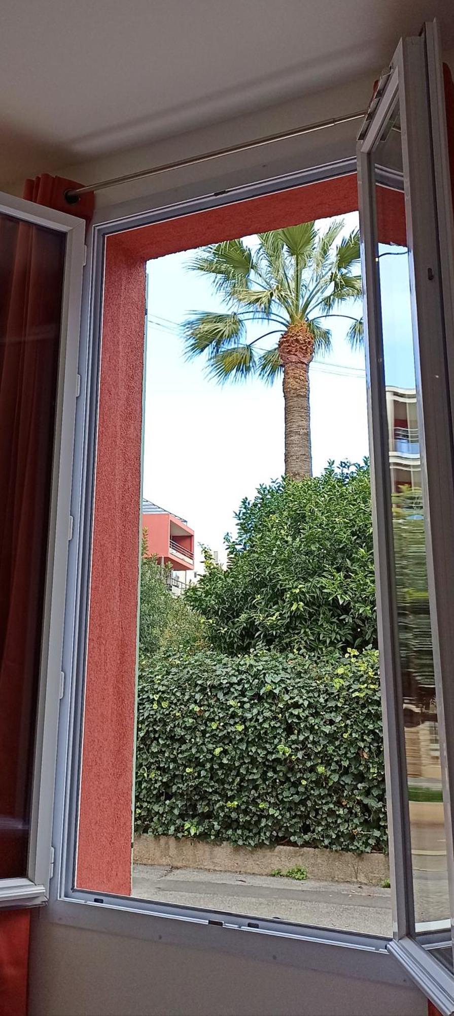 Apartment : 4 Personnes Proche De La Roquebrune-Cap-Martin